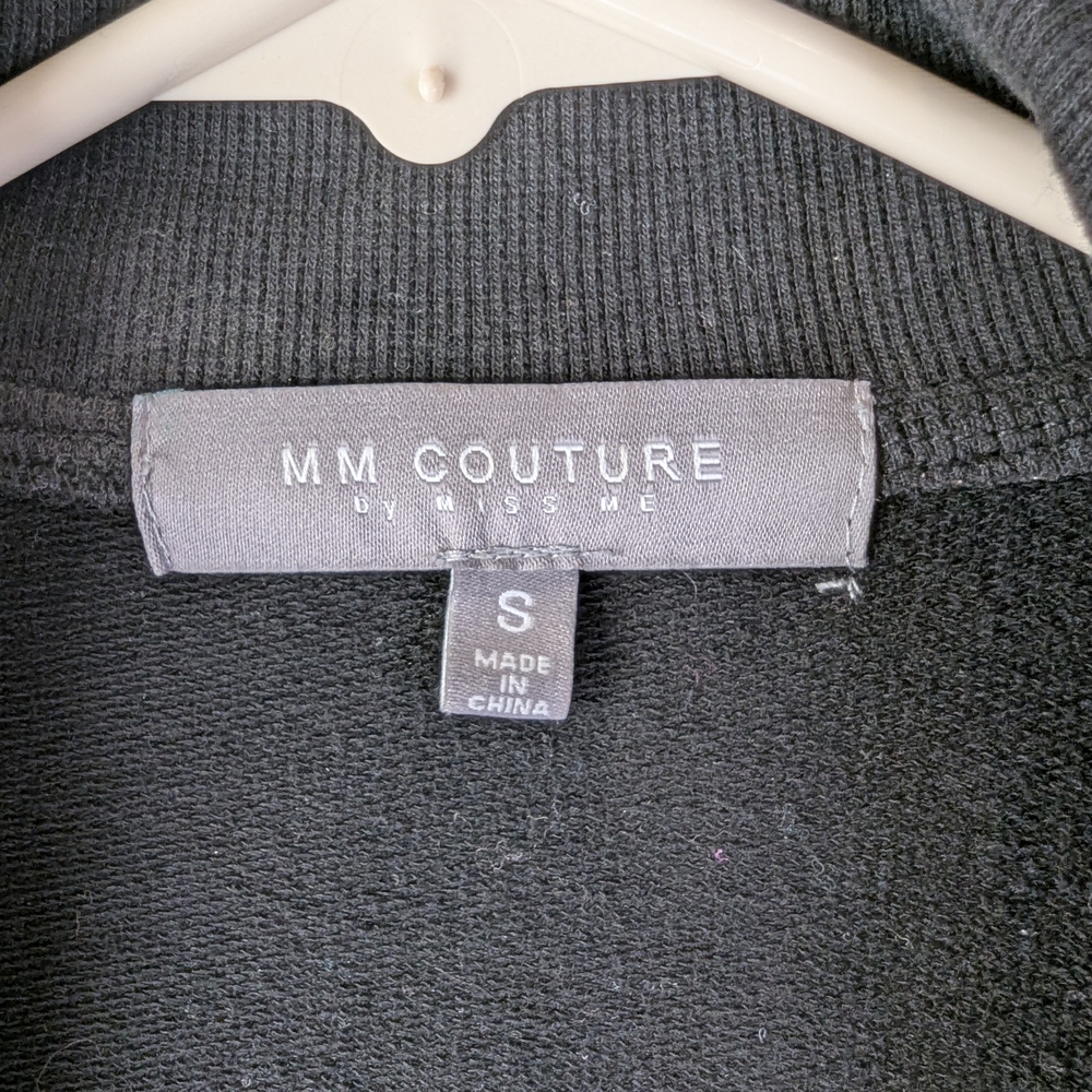 Elegant Black Double-Breasted Women's Coat - Picture 6 of 16